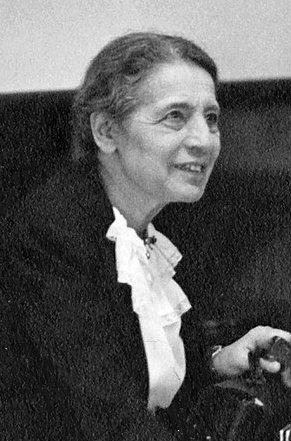 Lise Meitner lecturing at Catholic university 1946