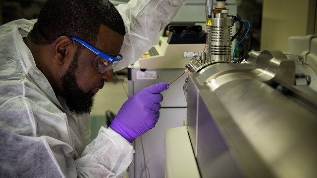 Safer Chemicals researcher working in a laboratory in RTP, North Carolina.