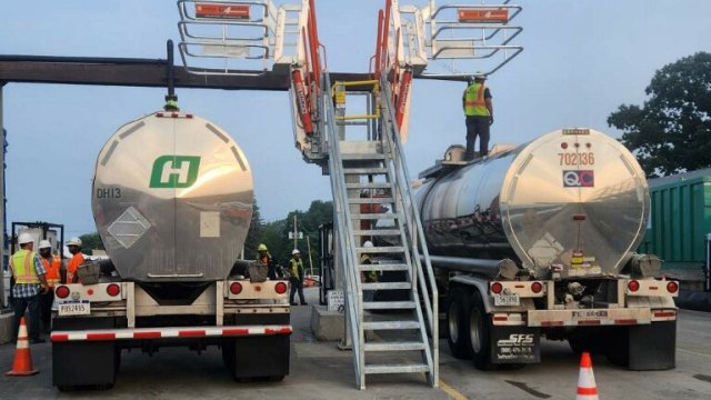 Two tankers are simultaneously loaded with liquid waste