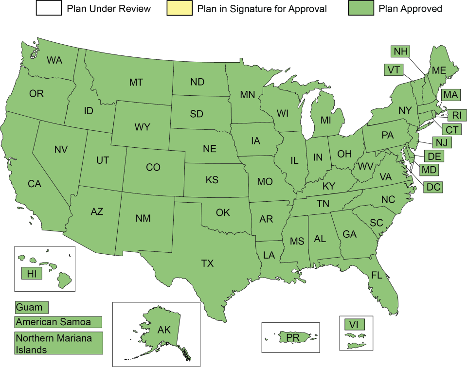 Map of the United States and it's territories with states colored yellow or green based on the approval status of their Certified Pesticide Applicator plan. 