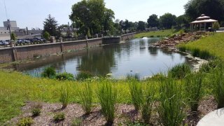 Stormwater runoff mitigation pond