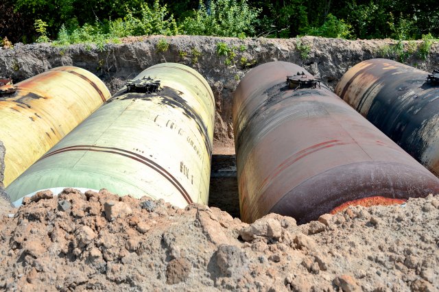 Underground Storage Tanks for Potable Water. Effluent, Waste & Slurry