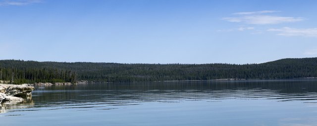 Picture of serene lake
